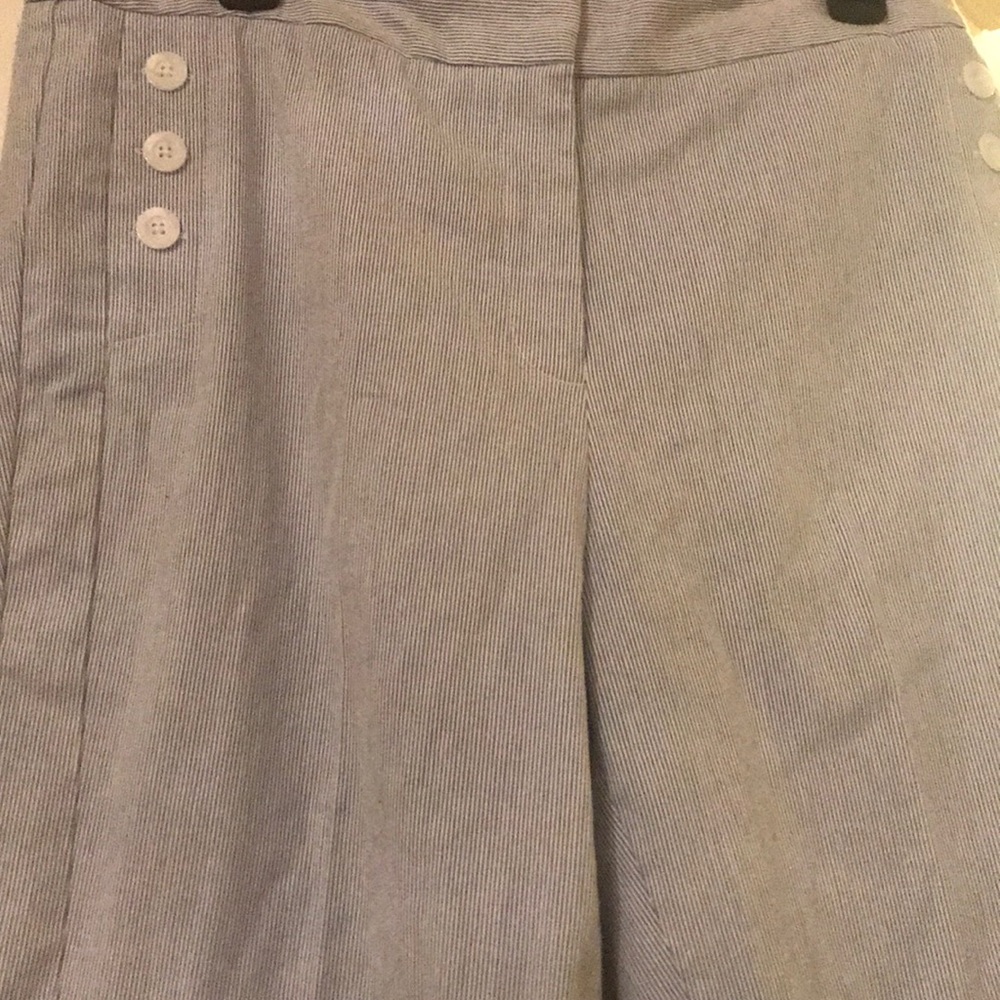 Capris - Picture 3 of 3